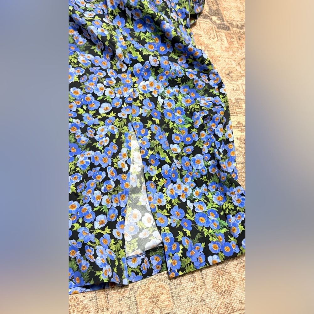 Carolina Herrera Blue and Green Floral Dress - Picture 14 of 14